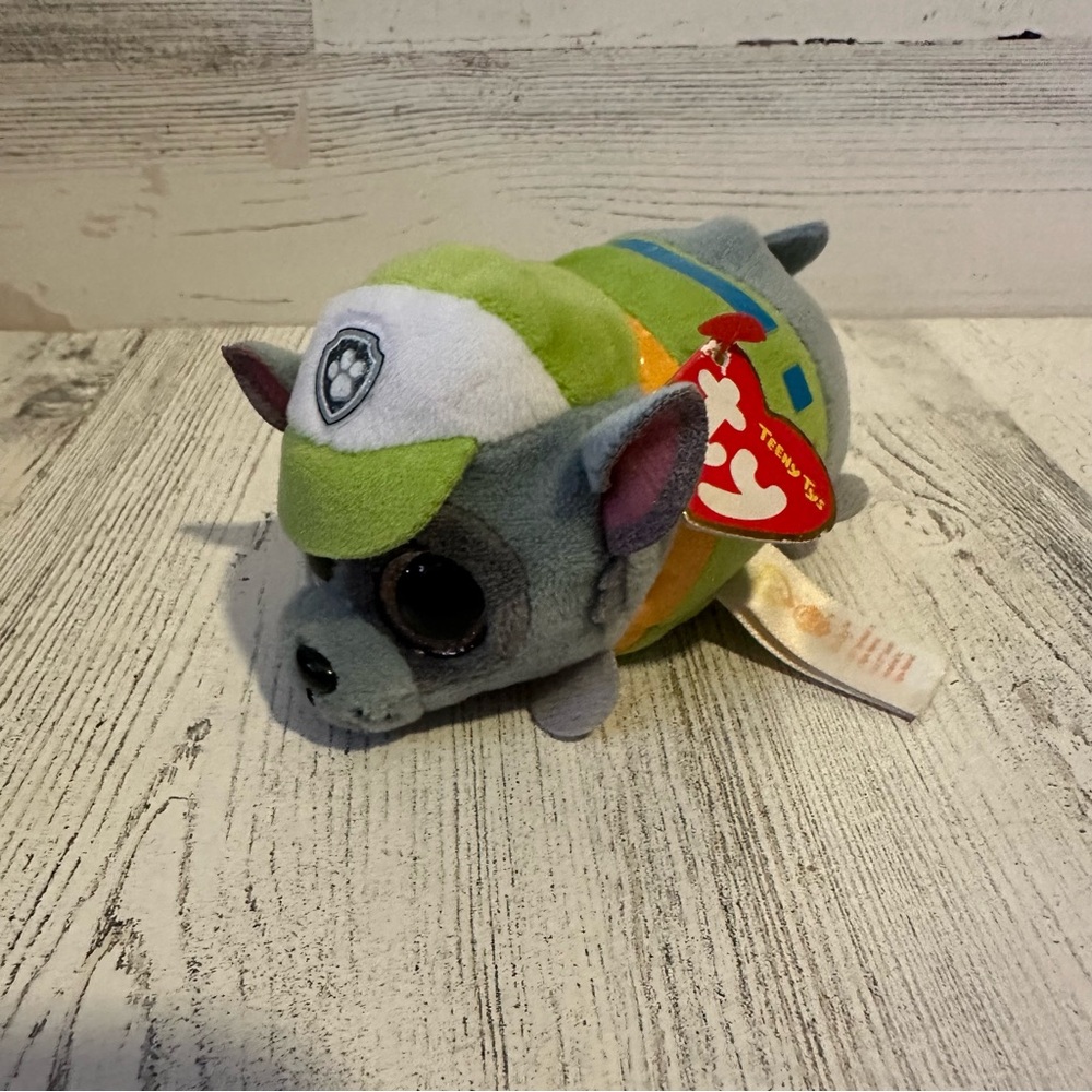 Teeny Ty Paw Patrol Beanie Rocky NEW